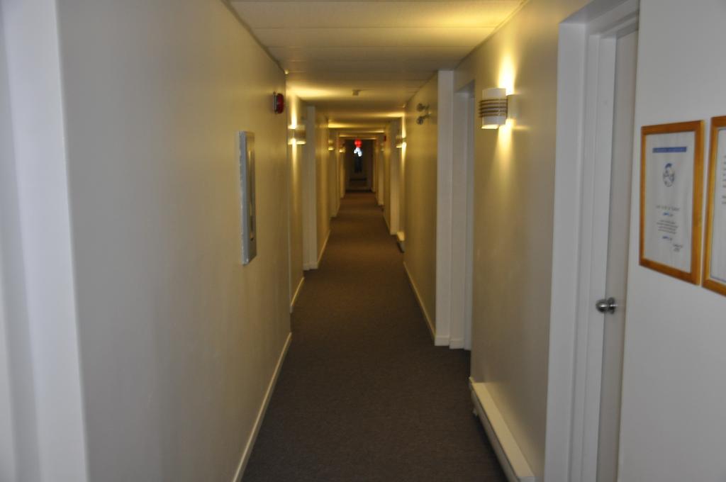 Motel Les Pignons Verts Buckingham Esterno foto