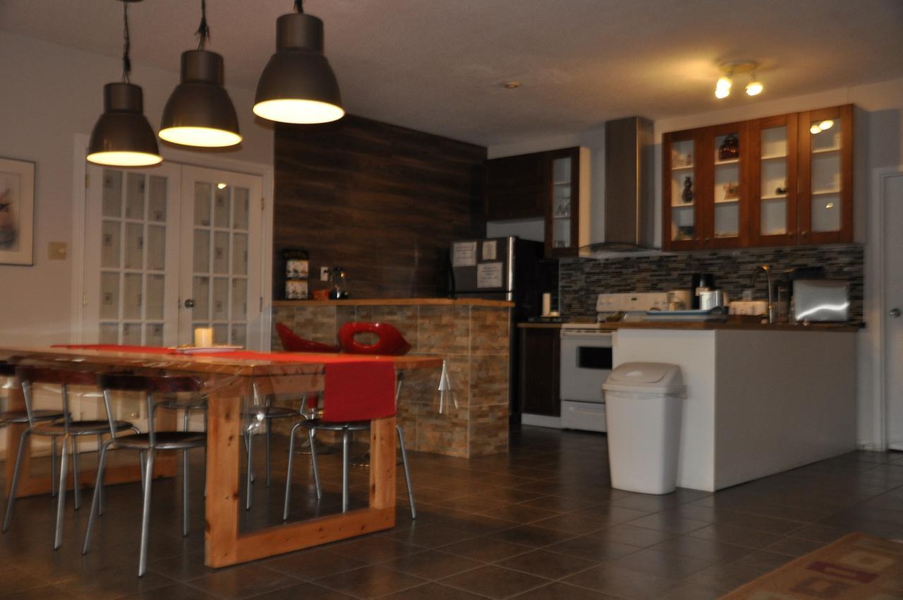 Motel Les Pignons Verts Buckingham Esterno foto
